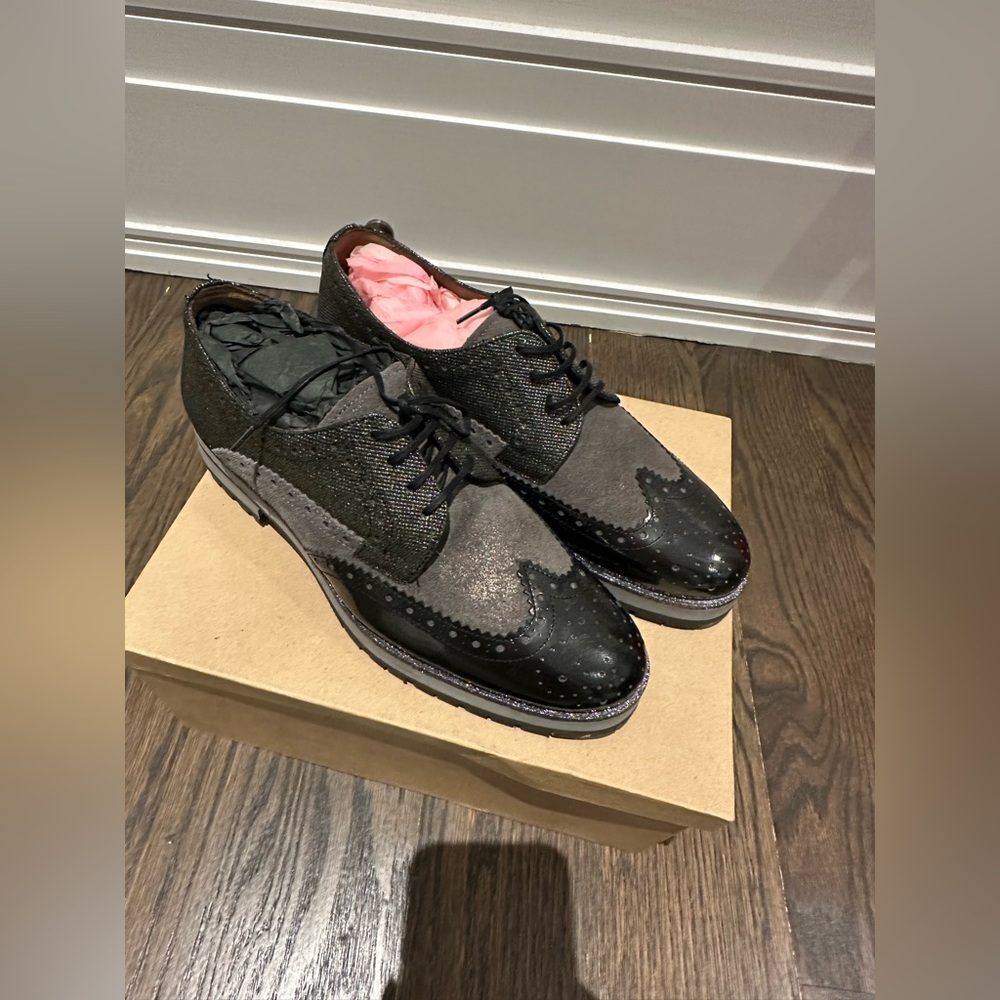 Pertini gray loafers